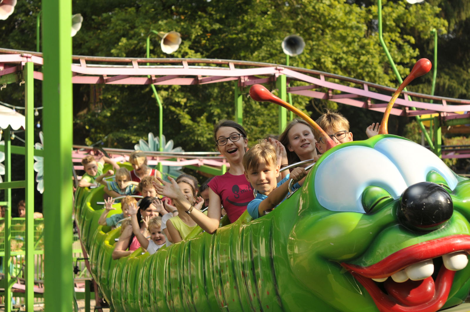 Raupe Achterbahn Freizeitpark Plohn