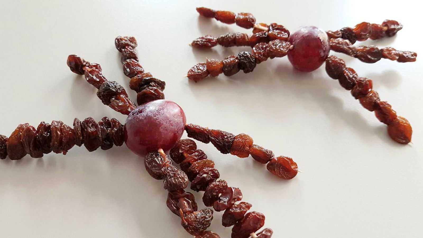 Halloween - Weintrauben-Spinne