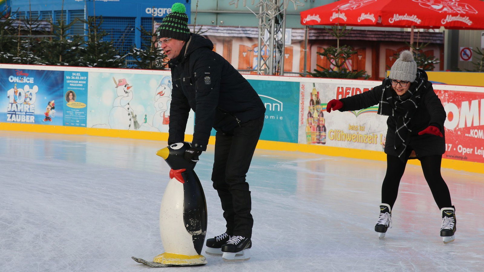 Claudia Steffen Eisbahn 16x9